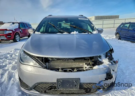 2020 Chrysler Pacifica Touring L z USA, uszkodzony, nr VIN 2C4RC1BG6LR216783